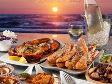 Có một món ăn ai đi biển cũng gọi, cẩn thận làm thêm một việc để kỳ nghỉ lễ không biến thành thảm họa