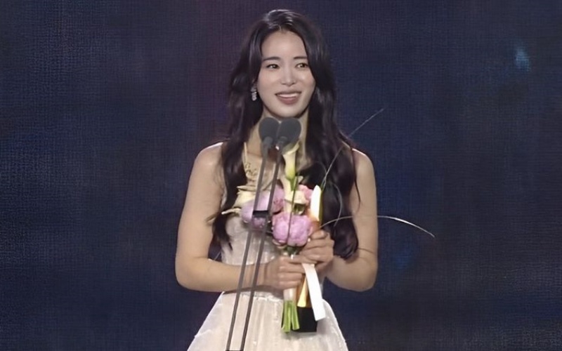 Được biết, Lim Ji Yeon đã thắng giải Nữ phụ xuất sắc nhất tại Baeksang 2023.
