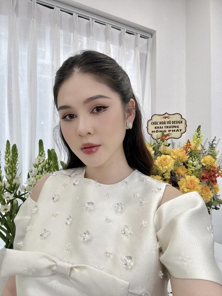 MC đi nhầm sân golf lấy chồng đại gia bầu không biết xấu, sinh con xong được khuyên đẻ thêm vì đẹp mỹ mãn - 6