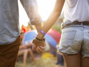 Sức khỏe - Mẹ dạy nắm tay sẽ có bầu và cấm làm điều này với "vùng kín", người phụ nữ 44 tuổi vẫn ế nhưng vào viện liên tục