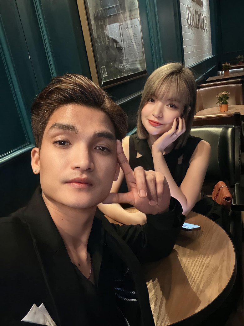 Hậu đám cưới, Mạc Văn Khoa có sự nghiệp ngày càng phát triển, ổn định.