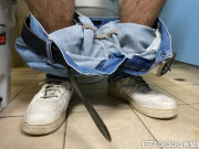 Sức khỏe - Người đàn ông có vợ cứ đến công ty lại "tự xử" 3-4 lần vì lý do khó tưởng, nhiều nam giới gặp cảnh này đang cố giấu