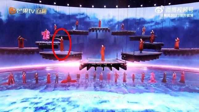 Tranh cãi Chi Pu được nhà đài Trung Quốc ưu ái - 3