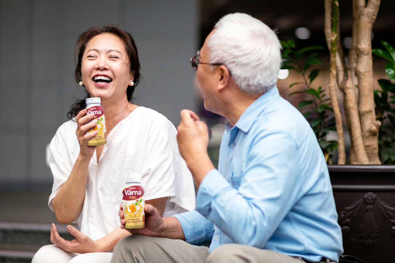 Giải pháp dinh dưỡng chuẩn cao Thụy Điển kết hợp cùng nguyên liệu Sâm Ngọc Linh quý hiếm, Đông Trùng Hạ Thảo - Värna Elite chính là món quà sức khỏe vàng dành cho người Việt.