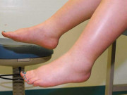 Bà bầu - Thai phụ Tuyên Quang nguy kịch vì chủ quan khi bị phù chân, sinh bé gái nặng 4.3kg