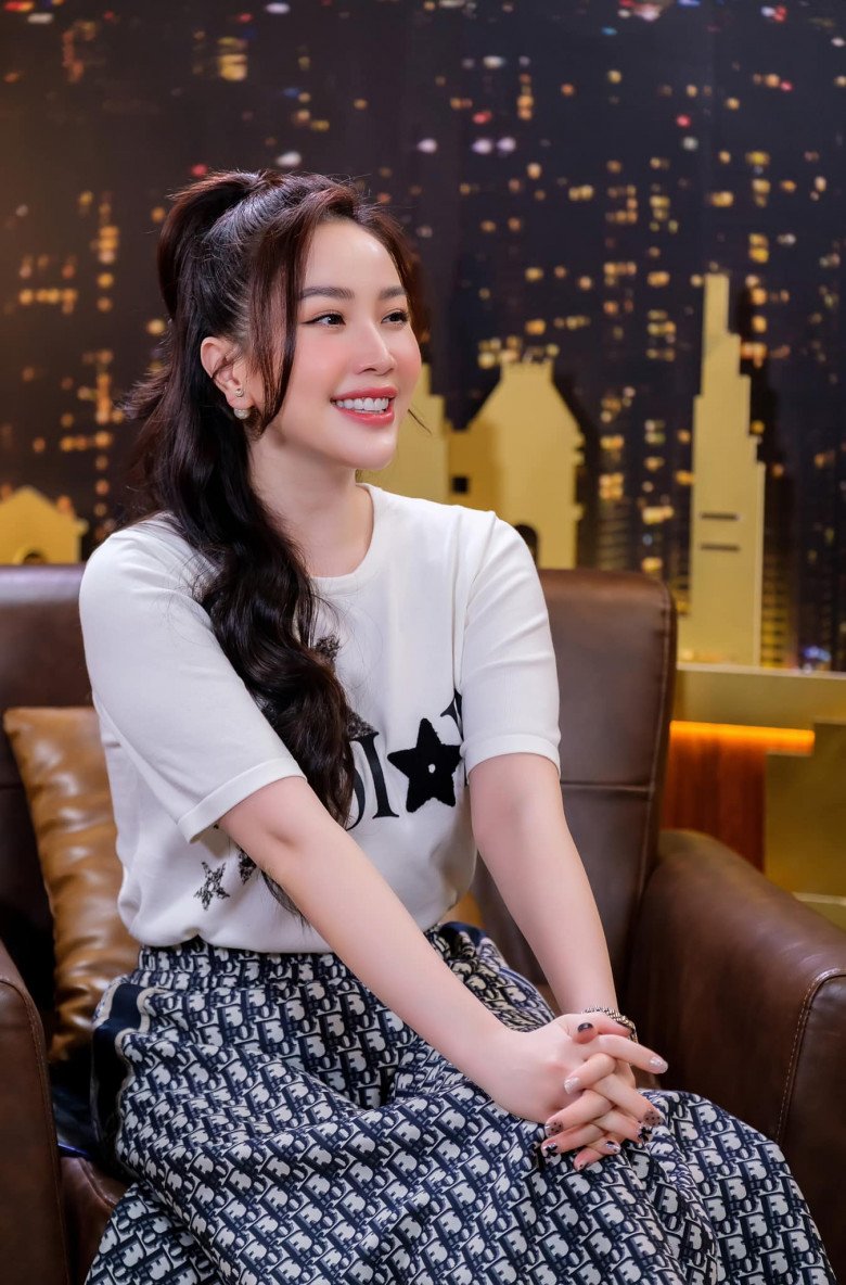 Cô đã phải dùng thuốc an thần một thời gian dài.