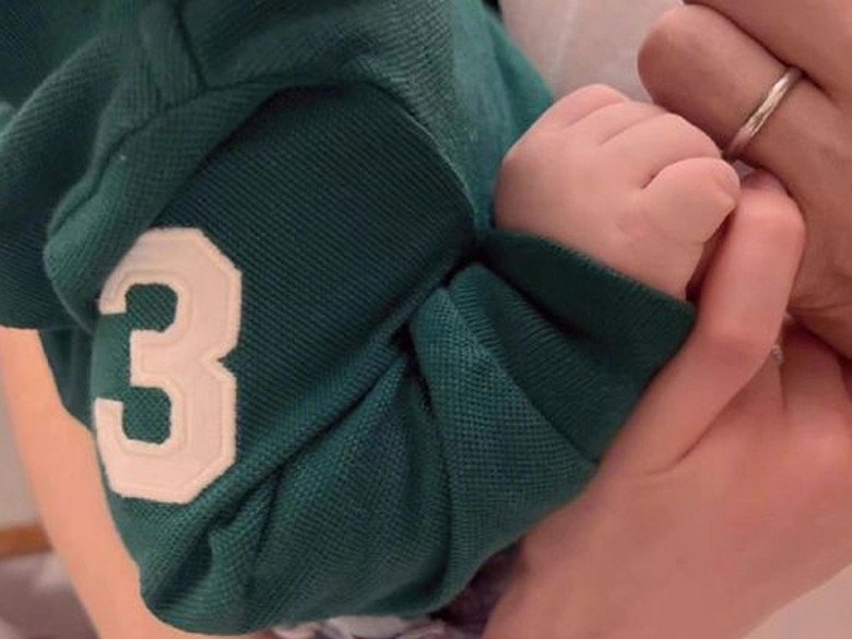 Vợ chồng cô chưa từng khoe gương mặt của con trai.