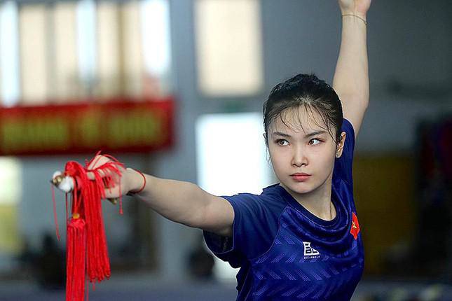 Hotgirl Wushu Đặng Tiểu Bình tỏa sáng tại SEA Games ở vai trò mới, nhan sắc không phải amp;#34;vũ khíamp;#34; tối thượng - 4