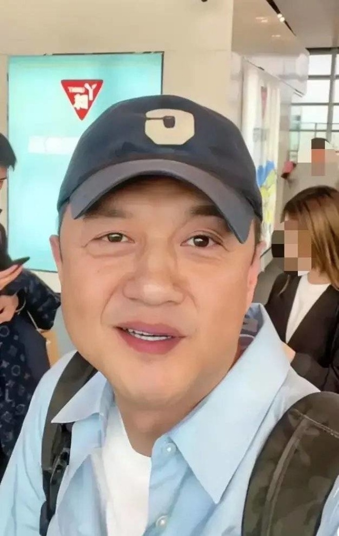 Lý Á Bằng phủ nhận chuyện mình sống sung sướng dù vỡ nợ.