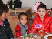 Làm mẹ - Mẹ chồng bắt anh chồng cưới góa phụ hơn 10 tuổi, 1 năm sau anh cười còn mẹ khóc