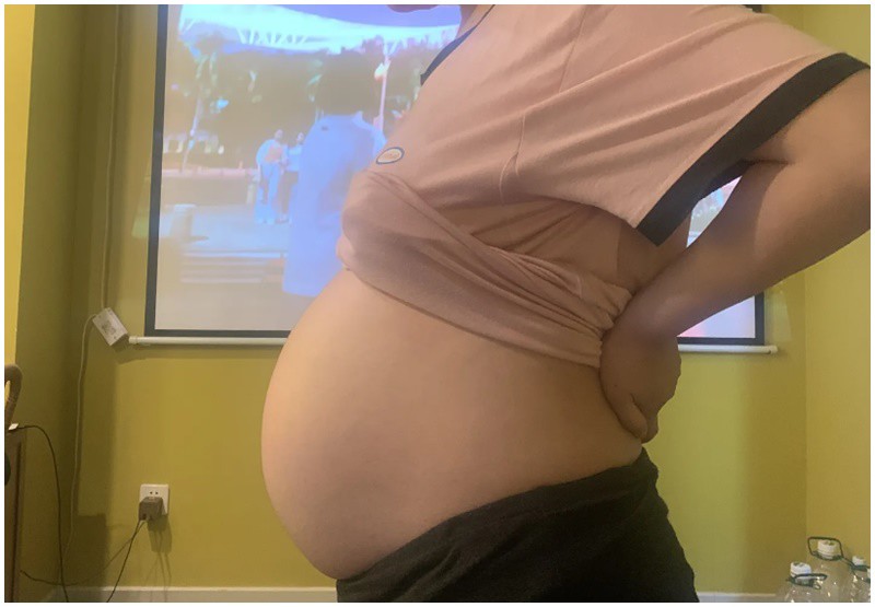Ở tuần thai thứ 22, người mẹ đi kiểm tra thai nhi và có kết quả bình thường. Bụng bầu của sản phụ cũng đã lớn hơn rất nhiều. 
