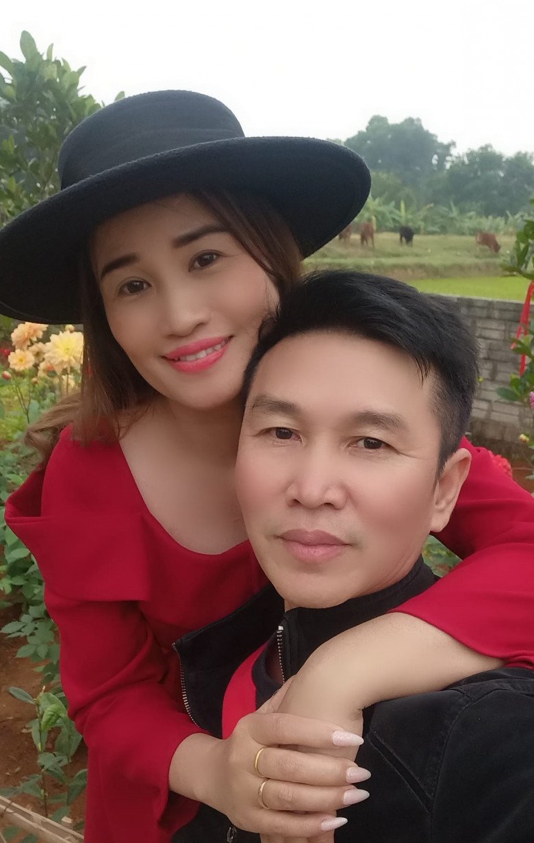 Bà ngoại U50 Lê Thị Dần bỗng mặc đồ ngắn nhảy nhót trẻ như gái teen, đang sống trong cơ ngơi bề thế ở vùng núi - 14