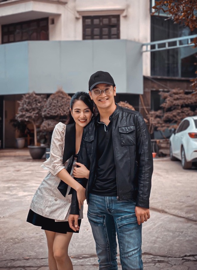 Bạn trai 7 năm cổ vũ amp;#34;em gáiamp;#34; Phương Oanh hôn thật hơn, không ngại khi amp;#34;lép vếamp;#34; người yêu - 3