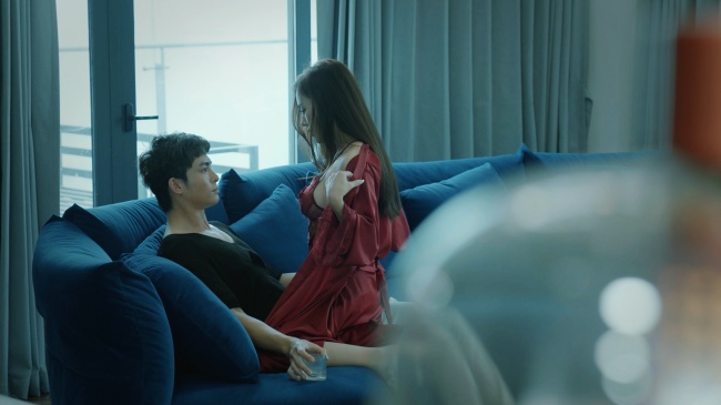 amp;#34;Cô tiên quạtamp;#34; của VTV: amp;#34;Thỉnh thoảng, tôi và bạn trai sẽ có xung đột vì đóng cảnh tình cảm mặn nồngamp;#34; - 6