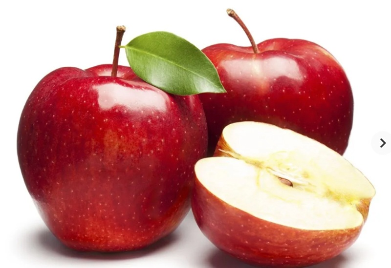 Táo vốn là loại quả có mùi thơm vô cùng đặc trưng, tuy không quá nồng nhưng lại tươi mát, ai cũng thích mùi hương của táo. Tuy nhiên với một số loại táo bạn mua sẽ không ngửi được mùi.
