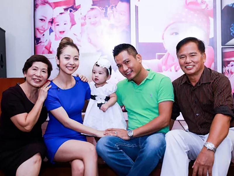 Hiện tại, ngoài kế thừa công việc kinh doanh của gia đình, Đức Hải còn là chủ sở hữu hai phòng tập thể hình ở Hà Nội.

