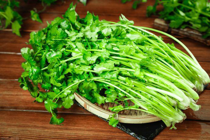 Uống nước rau này luộc còn hơn đắp cả trăm miếng mặt nạ dưỡng da, giải độc cơ thể lại bảo vệ tim, thận - 1