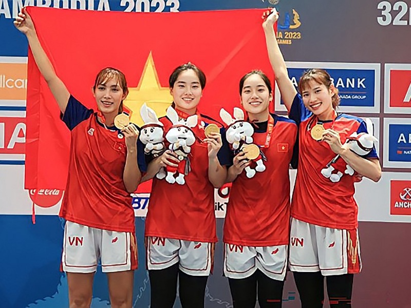 Trương Thảo My và Trương Thảo Vy trở thành những cái tên "hot" trên MXH, được cộng đồng chơi bóng rổ Việt Nam đặc biệt quan tâm khi mang về  tấm huy chương Vàng đầu tiên của bóng rổ Việt Nam ở đấu trường SEA Games.
