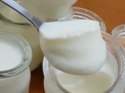 Hè làm sữa chua nhớ kỹ 5 điều này cốc nào cũng dẻo mịn, úp ngược cả tiếng không sợ rơi ra ngoài