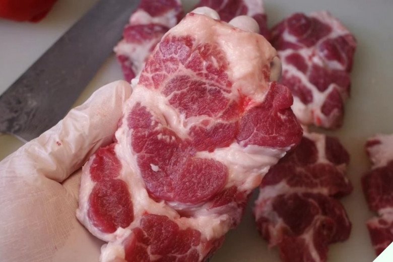 Mua thịt lợn người khȏn chỉ chọn 5 phần này, bổ và ngon, chủ sạp phải khen thầm “ᵭúng là chuyên gia” - 5