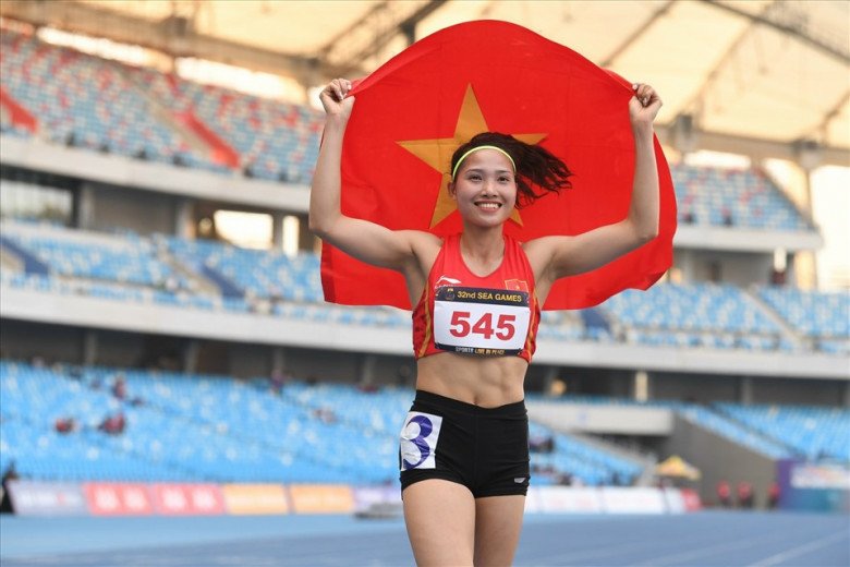 Nữ trung úy quân đội đoạt HCV SEA Games, body xịn như Ánh Viên, bỏ quần mặc váy hóa tiên nữ - 1