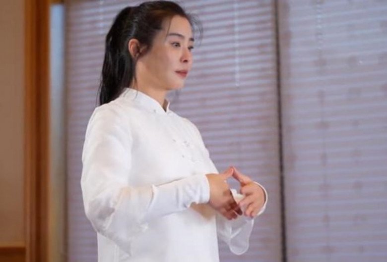 Mỹ nhân đẹp nhất lịch sử Hong Kong năm nào được khen trẻ trung, xinh đẹp.