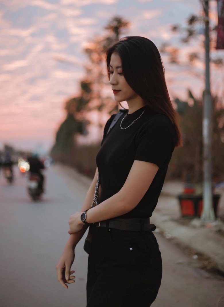 Hot girl bóng chuyền Việt được hàng chục ống kính vây quanh, nhan sắc cỡ nào mà đối thủ Thái xin chụp ảnh? - 14