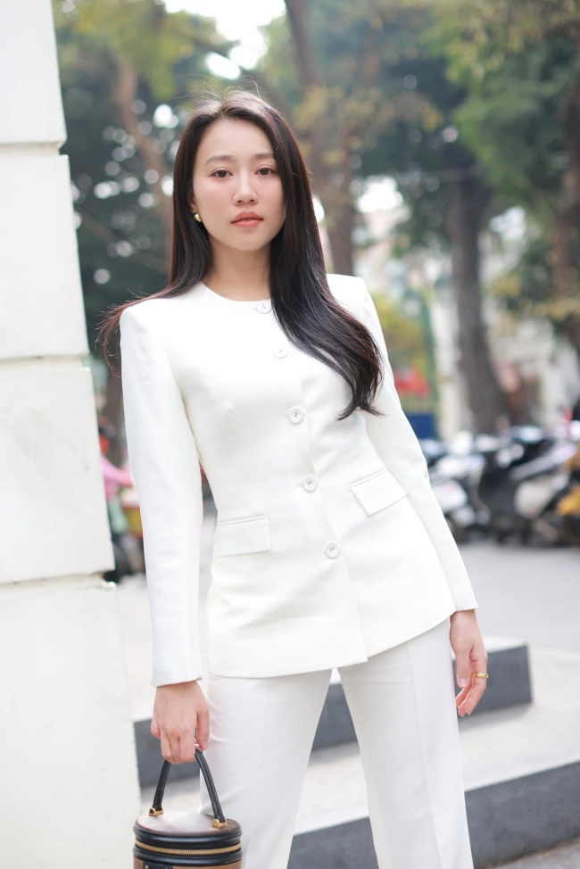 Người đẹp amp;#34;khờ bất hạnhamp;#34; nhất VTV: Chia tay tình đầu vì không muốn kết hôn, tự mua nhà tiền tỷ và xế xịn - 11