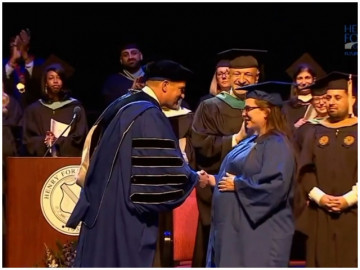 Có dấu hiệu chuyển dạ, nữ sinh vẫn quyết đi nhận bằng tốt nghiệp xong mới về sinh con