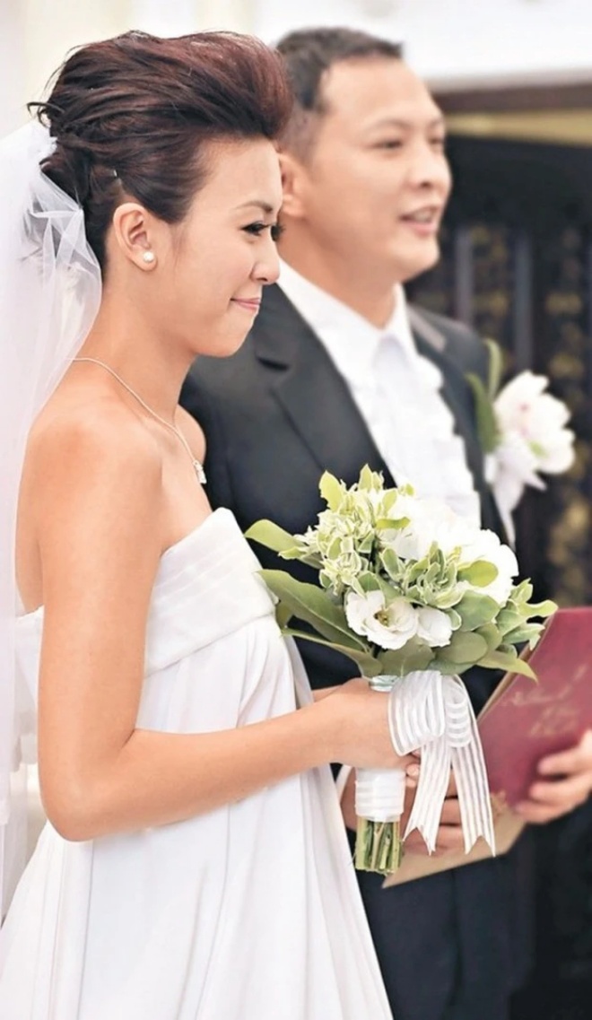 Đường Ninh kết hôn với Đặng Vỹ Kiệt nhưng bị các fan phản đối.