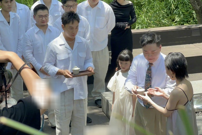 Thích Tiểu Long là nhân vật gây chú ý.