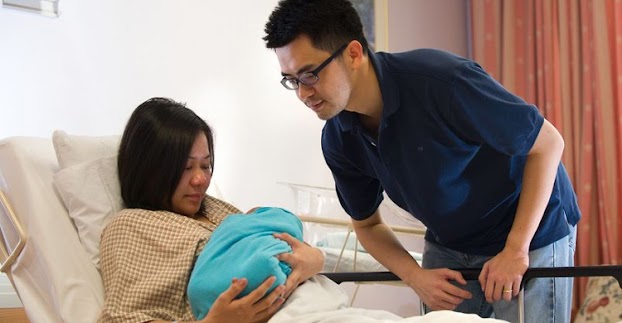Lúc con tôi sinh ra đời thì mọi giông tố bắt đầu nảy sinh. (Ảnh minh họa)