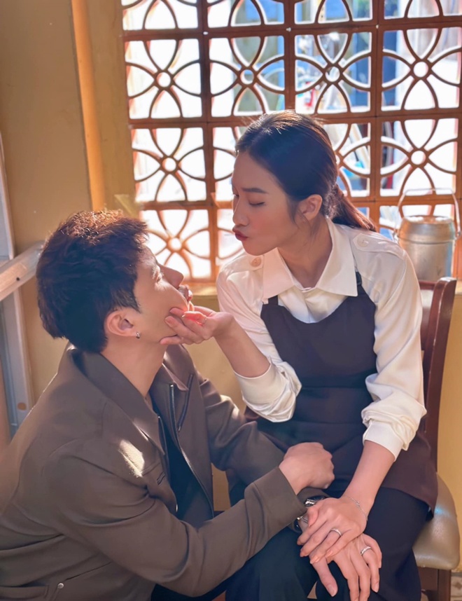 Liên tục bị đoán amp;#34;phim giả tình thậtamp;#34; với Thanh Sơn, Khả Ngân: amp;#34;Khán giả không nói quá sự thậtamp;#34; - 3