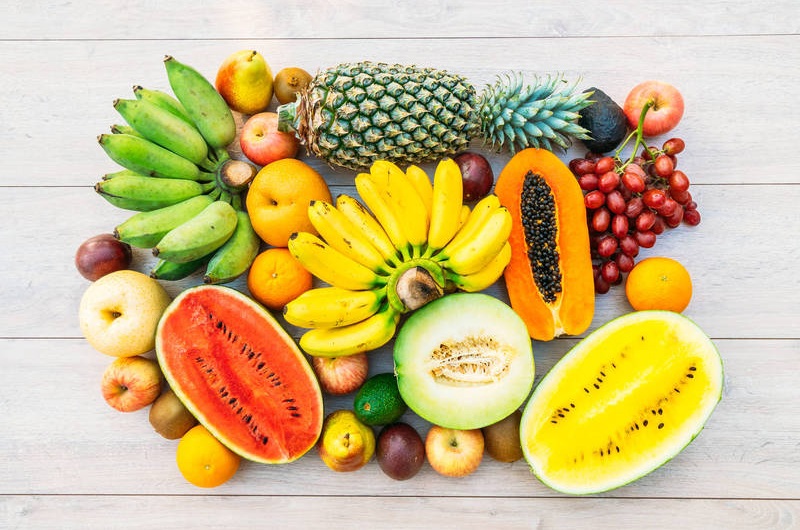 Nhiều người thường bổ sung vitamin bằng cách uống viên vitamin, nhưng thực tế trái cây chứa đầy những vitamin này lại rất giàu chất xơ và enzyme mà những viên vitamin không thể cung cấp được. Sau đây là 10 loại quả bạn nên ăn để sống lâu và khỏe.
