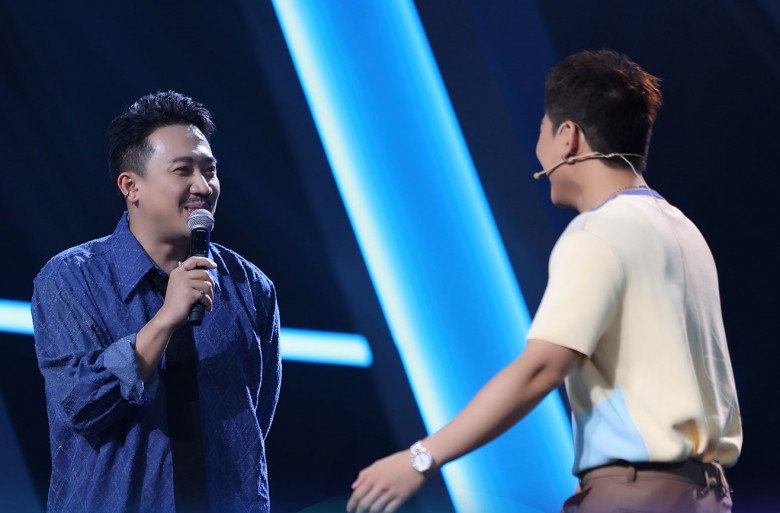 Màn tung hứng siêu mặn của các nghệ sĩ gây hứng thú.