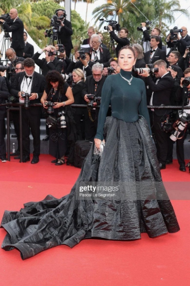 Chị đại Củng Lợi có rất nhiều đặc quyền tại LHP năm nay.