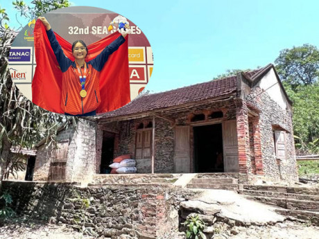 Ngôi nhà cấp 4 phải lót lớp bạt trên mái, bên trong không có gì đáng giá của "cô gái vàng" môn lặn SEA Games 32