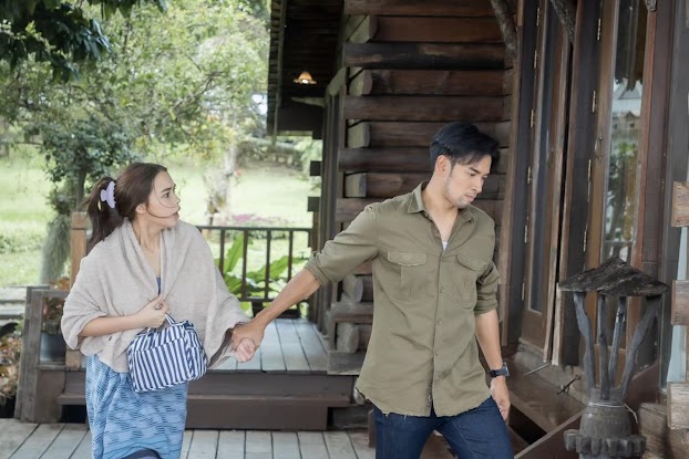 Chồng tôi tranh phần đi ra bến xe lấy rồi tranh mở thùng đồ trước vợ. (Ảnh minh họa)