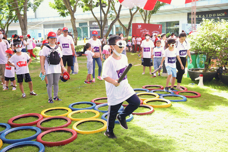 View - Cùng con tận hưởng trọn vẹn mùa hè với Ngày hội gắn kết VUS Family Sports Day