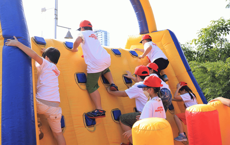 View - Cùng con tận hưởng trọn vẹn mùa hè với Ngày hội gắn kết VUS Family Sports Day