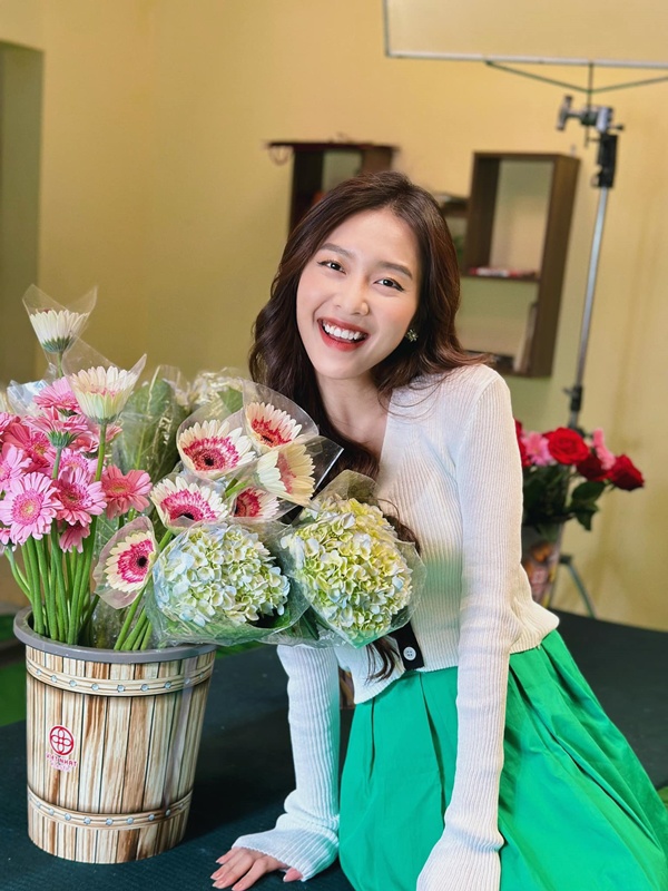 Khả Ngân phải amp;#34;nhai bằng răng cửaamp;#34; suốt 2 ngày vì bị amp;#34;tình cũamp;#34; của Thanh Sơn tát liên hoàn - 10