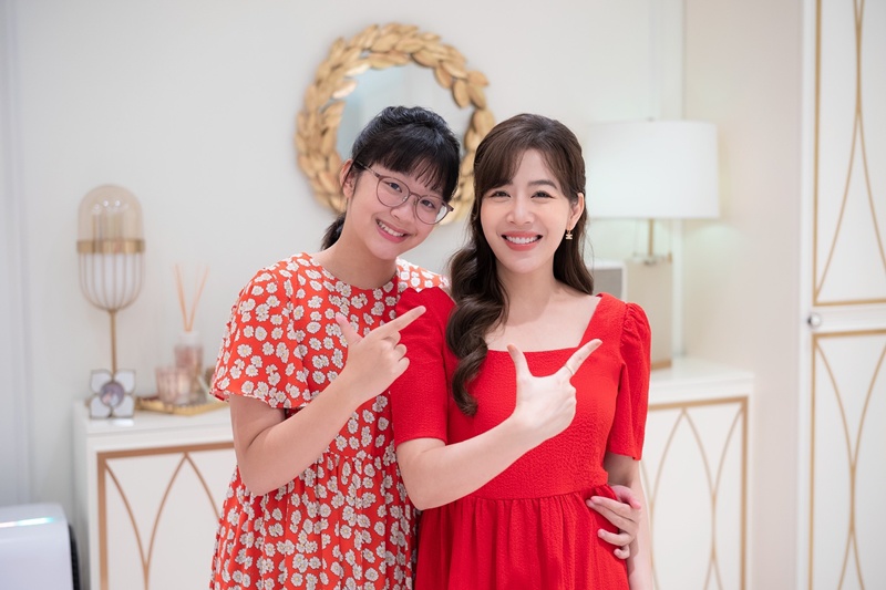MC Diệp Chi thường xuyên chia sẻ cuộc sống hạnh phúc bên cô con gái 12 tuổi của mình. Nữ đạo diễn Ai Là Triệu Phú cùng bé Sumo An Nhiên sống trong một căn nhà khá sang trọng, lung linh, được thiết kế theo ý tưởng của chính bà mẹ một con.
