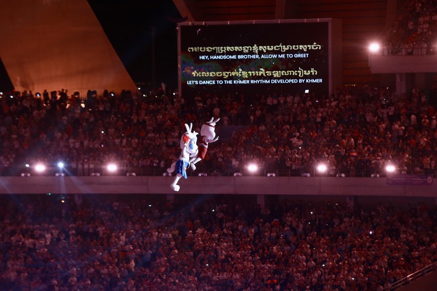 Bế mạc SEA Games 32: Tạm biệt Campuchia, hẹn gặp lại ở Thái Lan - 21