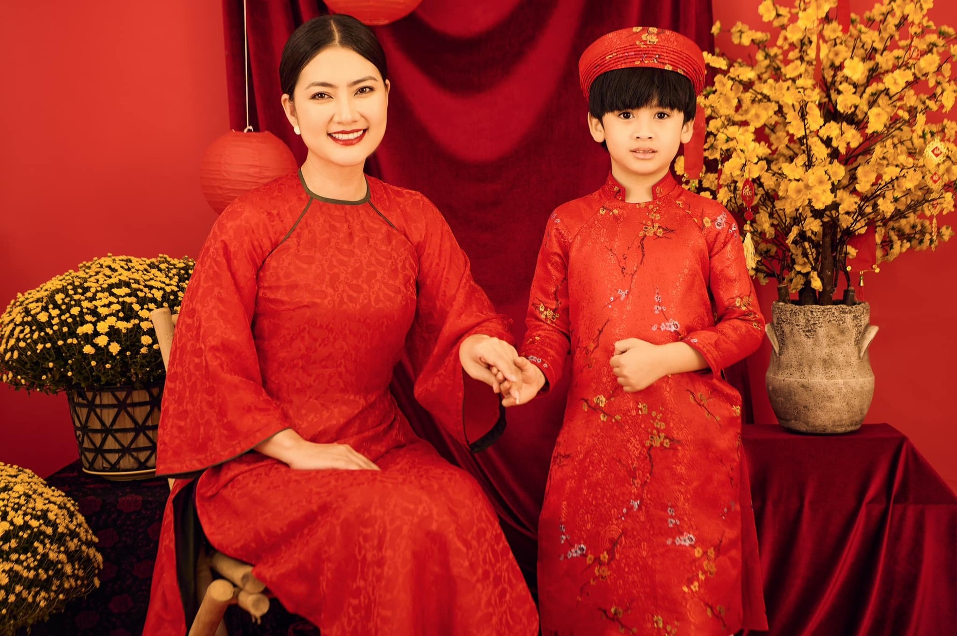 Ngọc Lan và con trai Louis. Ảnh: NVCC.