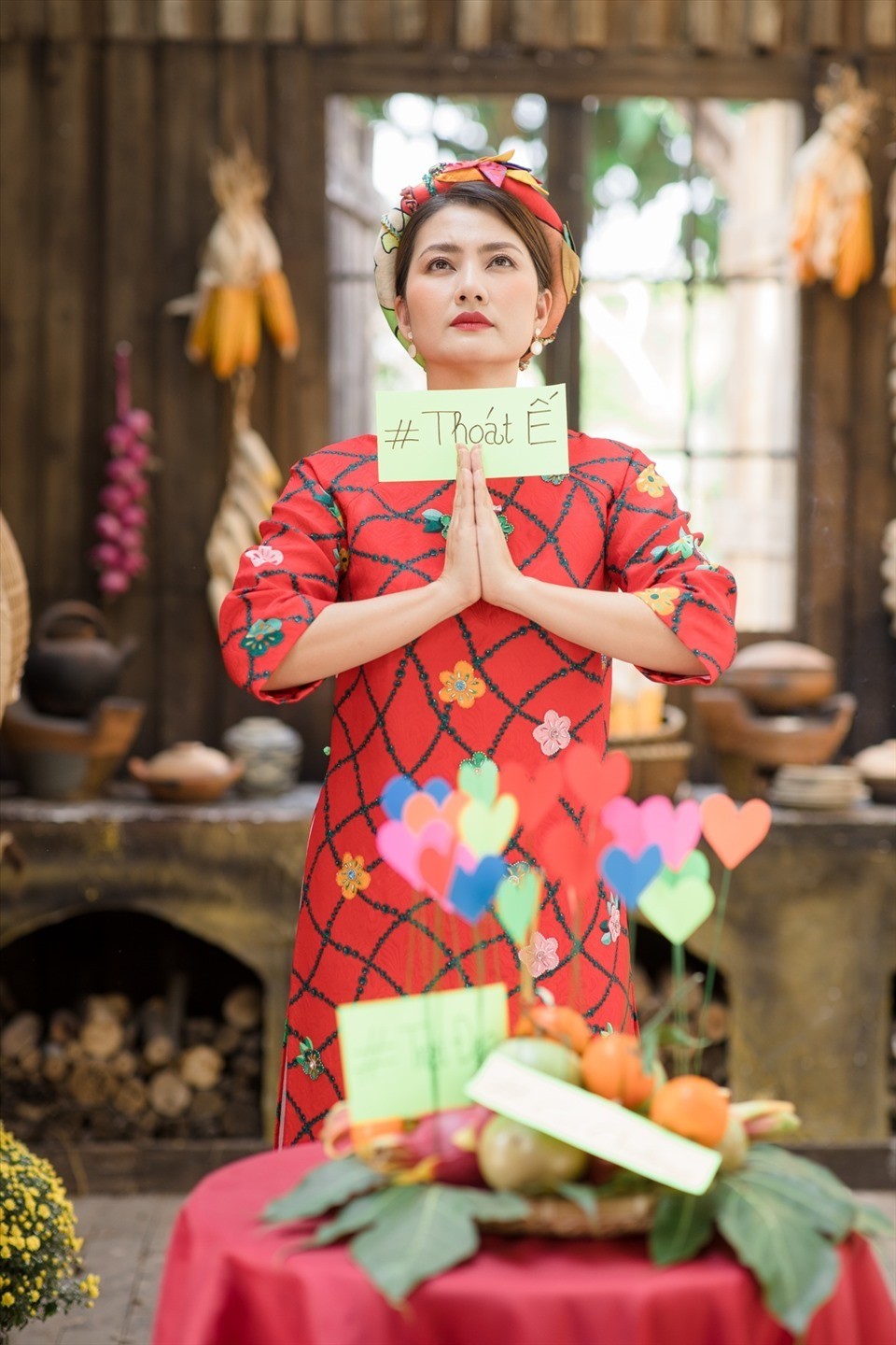 Diễn viên chia sẻ cô có cuộc sống thoải mái và tận hưởng tuyệt đối bên con trai. Ảnh: NVCC.