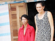 Tin tức - Người phụ nữ cao nhất nhì miền Tây, cao hơn chồng 40cm, từng mặc cảm vì ngoại hình giờ ra sao?