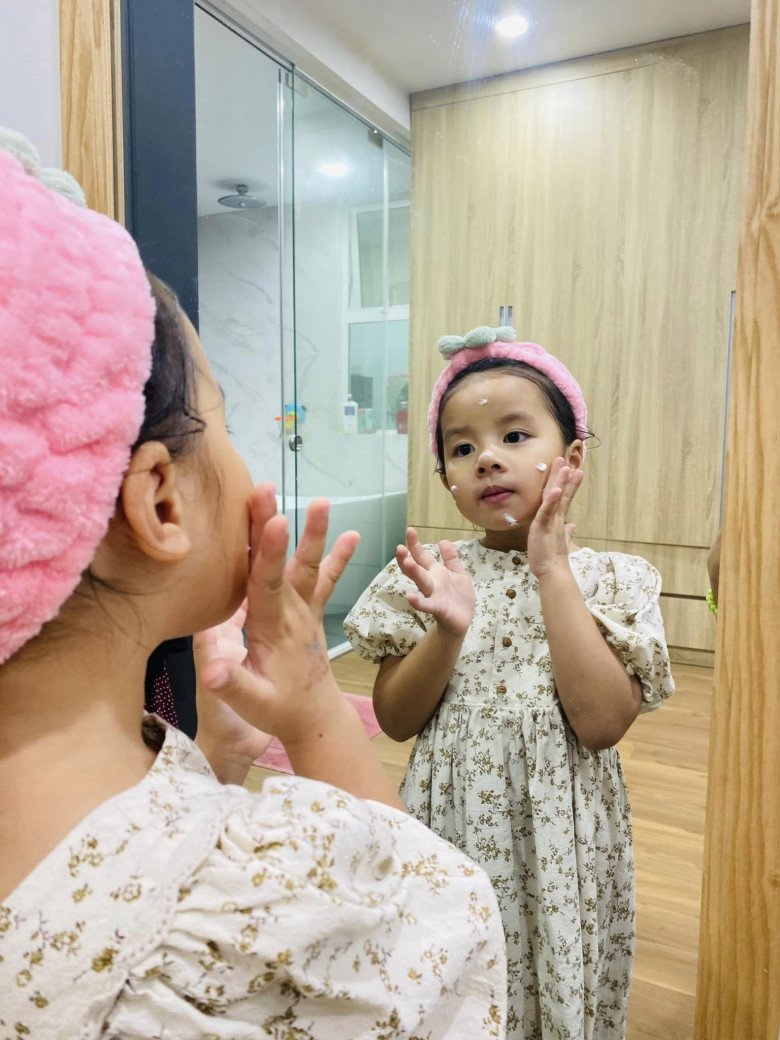 Nữ MC nhiều con nhất VTV có cuộc sống như mơ bên các con, 4 bé đều đáng yêu ngoan ngoãn gây ngưỡng mộ - 13
