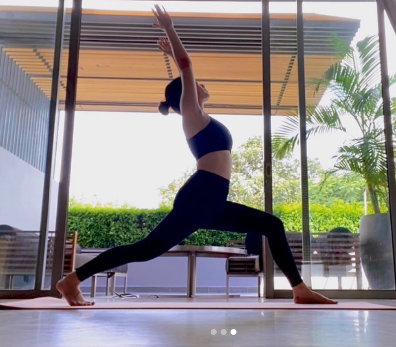Ngoài ra, Kaity Nguyễn cũng là một tín đồ của bộ môn Yoga. Đây là phương pháp tập luyện giúp cô duy trì vóc dáng dẻo dai và là cách để ngăn ngừa lão hóa cơ thể. 
