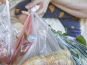 Clip Eva - Dùng túi ni lông đựng thực phẩm ảnh hưởng sức khỏe thế nào?