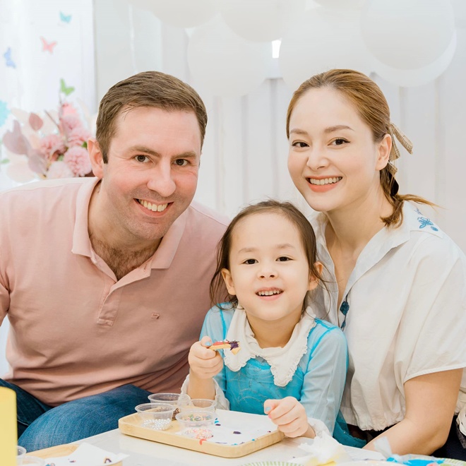 Sao phim giờ vàng VTV bị amp;#34;ném đáamp;#34; vì vai diễn, nửa kia phản ứng ra sao? - 3